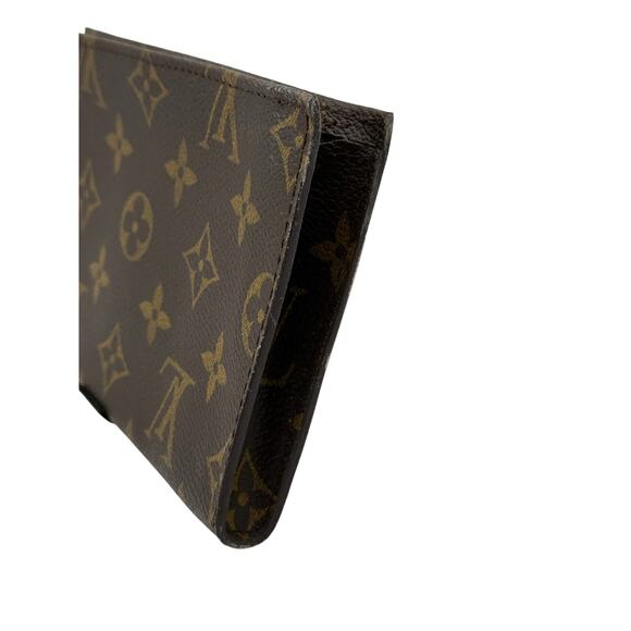 Louis Vuitton Monogram Toiletry Pouch 15*Great Shape and Unbranded Chain! - Picture 4 of 8